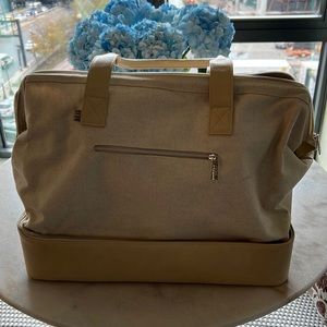 BEIS The Weekender Bag in Beige | Like New